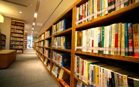 漢臺區(qū)圖書館5月1日恢復(fù)對外開放，限量、預(yù)約、錯峰縮略圖