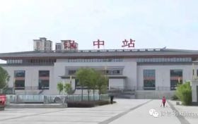 12月8日起，乘火車不再查驗(yàn)48小時(shí)核酸陰性證明縮略圖