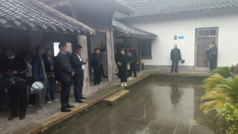 賡續(xù)紅色血脈 弘揚(yáng)紅色文化  漢中市第二屆紅色文化研討會(huì)亮點(diǎn)紛呈，成果豐碩插圖1