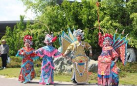 賞非遺、看表演！漢中“五一”文旅活動亮點(diǎn)紛呈縮略圖