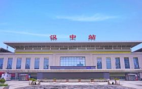 平均8分鐘一趟！ 西安至漢中之間高鐵實現(xiàn)“公交化”開行縮略圖